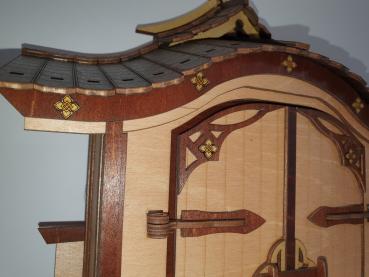 Tanno Design® edler japanischer Schrein, Tempel, Eingangstor,  24 cm x 28 cm birnbaum/nussbraun