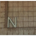 Holzbuchstabe-N-20mm-Blockschrift